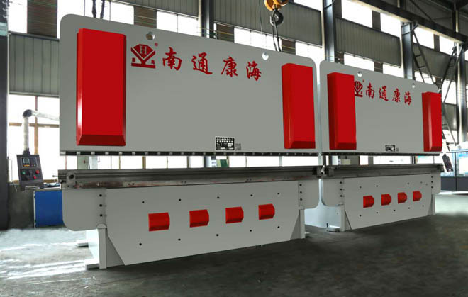 雙機聯(lián)動液壓(ya)折彎機(jī)