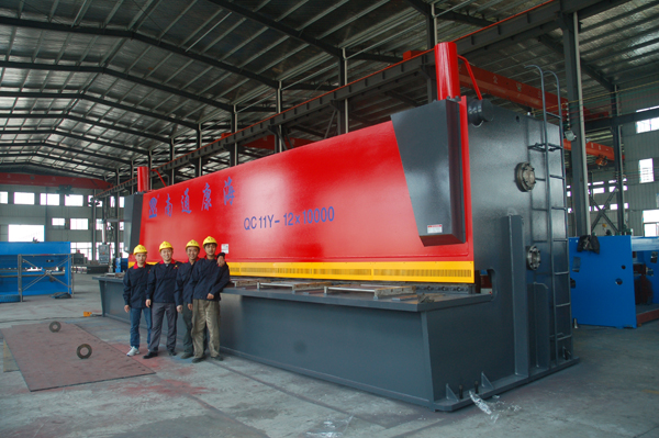 QC11Y-12X10000大型液(ye)壓閘式剪闆機(ji)