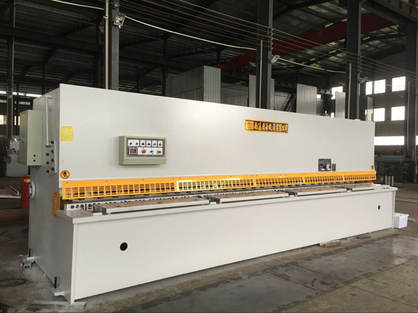 QC12Y-6x6000剪闆(pǎn)機